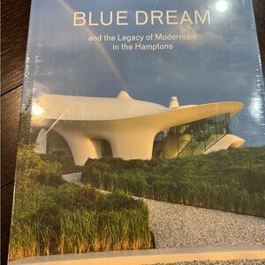 Blue Dream: Modernism in the Hamptons Coffee Table Book